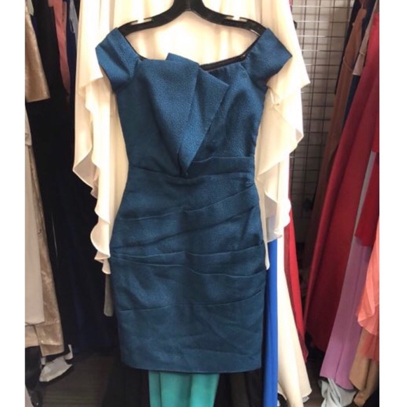 Halston Heritage Dresses & Skirts - Halston heritage teal dress